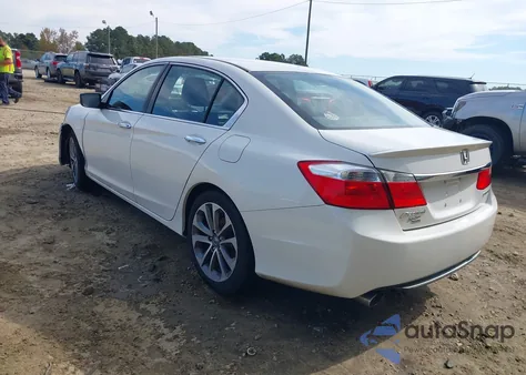 2015 Honda Accord Sport z USA, uszkodzony, nr VIN 1HGCR2F55FA006513